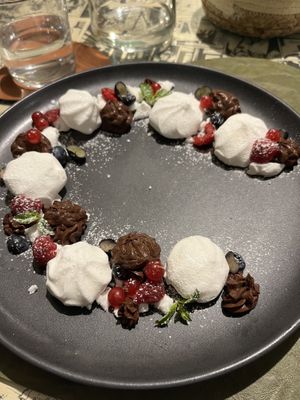 Merengue dessert dish (merengues were so light!)  at Origami in La Spezia