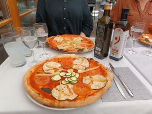 Pizza Vedura at Restaurant Pizzeria Gaston in Merano