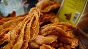 Our natural vegan healthy snacks for dogs come in compostable bags or unpacked. at hundsfutter in Madrid