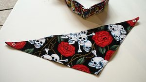 Handmade scarfs for dogs. Made individually on demand. Many designs on stock ready to buy. All is fair made in our own workshop. Nothing is shipped from Asia. We do limited editions so never ever two dogs will meet wearing the same scarf.  at hundsfutter in Madrid