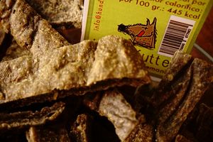 The dogs Snack with Spinach, Broccoli, Potato, Tofu, Lentils, Potato, Spelled, Spirulina and nutricional yeast wit vit B 12 is the most complete snack we offer. Must taste at hundsfutter in Madrid