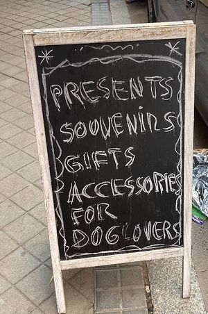  at hundsfutter in Madrid