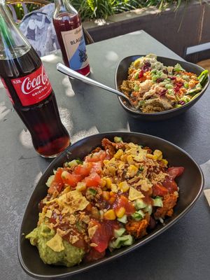 Tex Mex Bowl at Yuícery Rheingarten in Konstanz