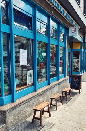 Sitzgelegenheiten   at YUEYE in Kiel