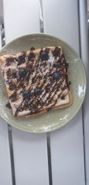 Blueberry Choc Waffle at YUEYE in Kiel