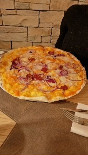 Pizza con la crema di zucca at Pizzeria Daniela in Montebelluna