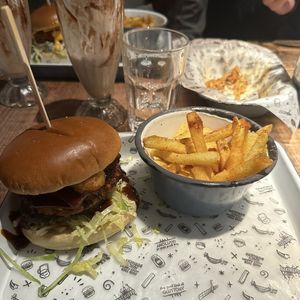 Vegan chicken burger 😋  at Fat Hippo in Nottingham