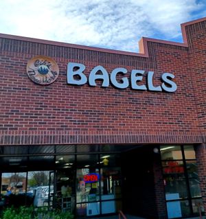 Front of building at Gib's New York Bagels in Fort Collins