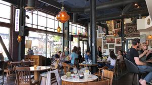 Beautiful atmosphere  at The Den Cafe in Santa Ana