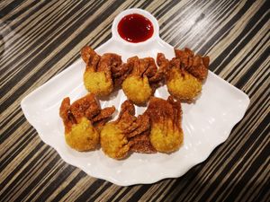 Wonton at Vege Munch in Northbridge