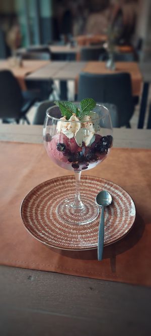 Vegan dessert ''Besboos'.  at Restaurant De Meiden in Grashoek