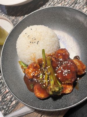 Teriyaki tofu balls with broccoli   at Famous Vegetarian Vegan food in Seminyak