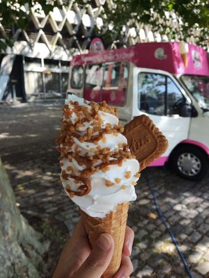 Whippy icecream with biscoff and salted caramel at The Happy Cow in Bristol