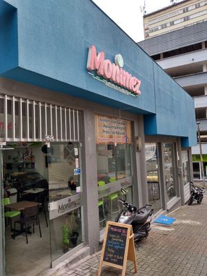 Exterior of restaurant at MONIMEZ in Pereira