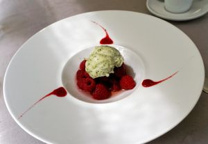 Menu vegan: dessert at La Table d'Elisa in Compiegne