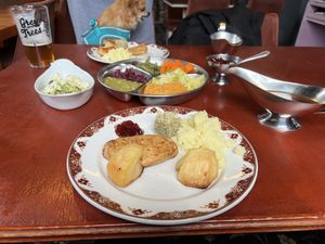   at Yr Hen VIC in Llandelio