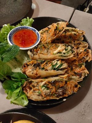  at LE Banthai in Nice