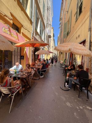   at LE Banthai in Nice