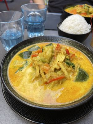   at LE Banthai in Nice