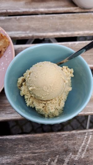 Pistazien-Eis at Pretty Hill in Berlin
