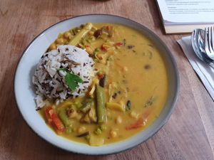 Chickpea curry at Karlsons Skandinavische Köstlichkeiten in Hamburg