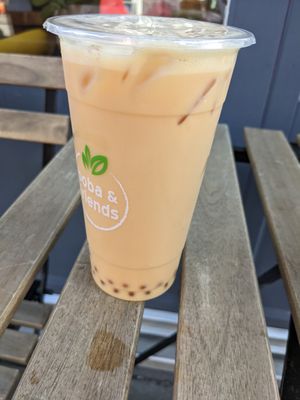 Large mango bubble tea at boba & friends in Hamburg