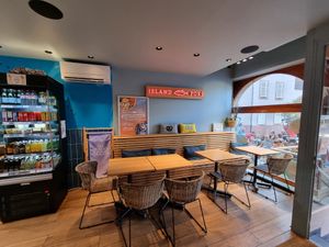 Seating inside at Island Poké in Colmar