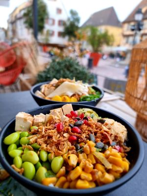 First night at Island Poké in Colmar