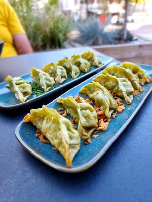 2x 6 pieces of vegetable gyozas at Island Poké in Colmar
