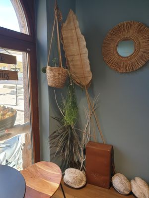 Inside at Island Poké in Colmar