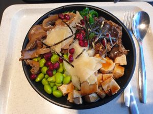 Vegan bowl (self-made composition) at Island Poké in Colmar