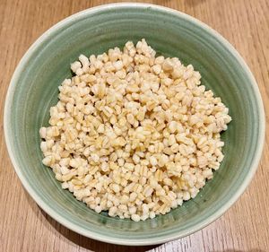 Pearl barely  at Flow in Dubai