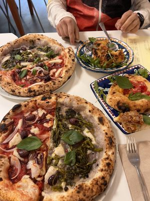 Köstlich!   at Al Catzone Pizza Napovegana in Berlin