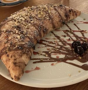 Dessert calzone   at Al Catzone Pizza Napovegana in Berlin