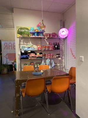 Merch for sale  at Al Catzone Pizza Napovegana in Berlin