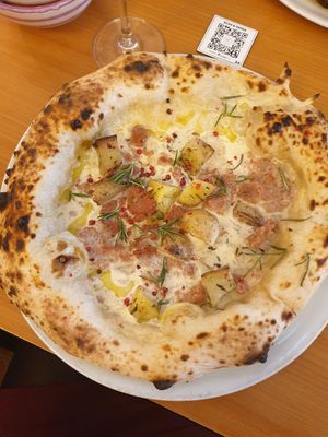 Helmut at Al Catzone Pizza Napovegana in Berlin