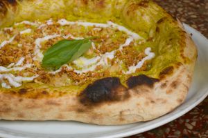 Raffaela pizza at Al Catzone Pizza Napovegana in Berlin