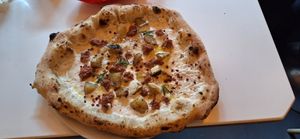 Helmut Pizza at Al Catzone Pizza Napovegana in Berlin