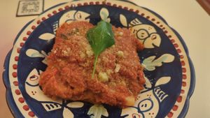 Garfield lasagna at Al Catzone Pizza Napovegana in Berlin