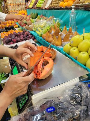 Fruit sampling on the market tour at Aura Cocina Mexicana in Mexico City