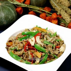 Mock meat bulgogi at New Start Restaurant in Seoul