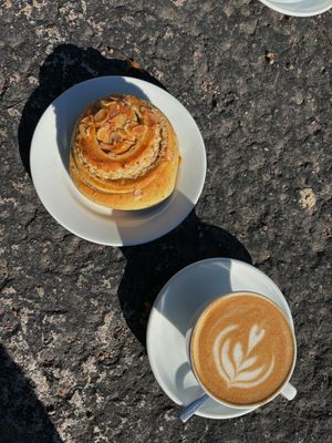 kardamom bin & capuccino  at CaféArt in Turku