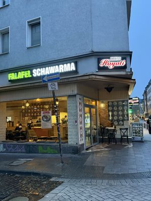 front  at Hayati in Cologne