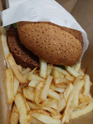 falafel burger with vegan mayo and fries at Falafel House in Thessaloniki