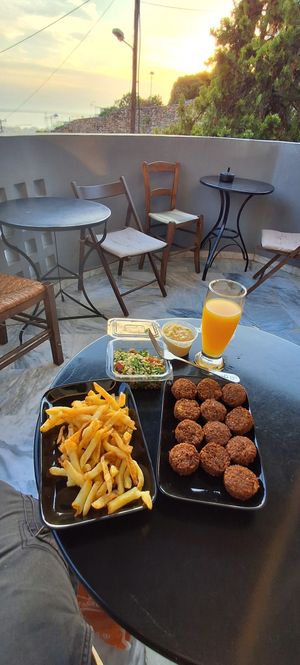 Full potion of falafel at Falafel House in Thessaloniki