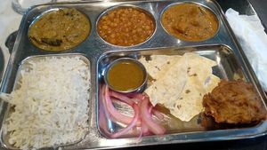 Menu a 9'50 y buenísimo todo! at Veggie Garden - Dels Angels in Barcelona