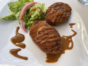 Croquetas de setas y satay #Veganuary at Veggie Garden - Dels Angels in Barcelona