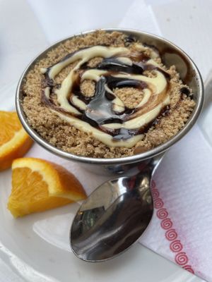 Apple crumble  at Veggie Garden - Dels Angels in Barcelona