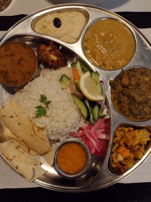 Deluxe Thali at Veggie Garden - Dels Angels in Barcelona