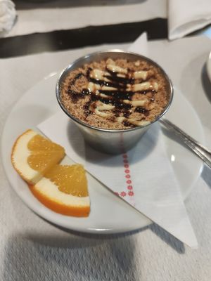 Crumble de manzana at Veggie Garden - Dels Angels in Barcelona